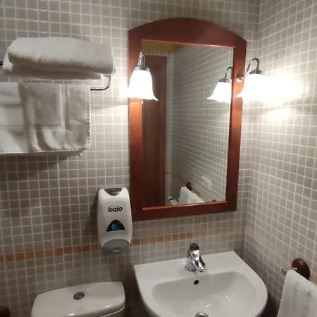 Ostatu De Pensionat *